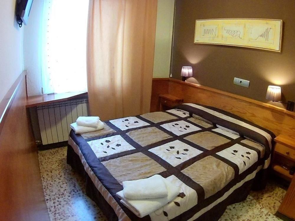 Hostal Fonda Galicia Кардедеу Экстерьер фото