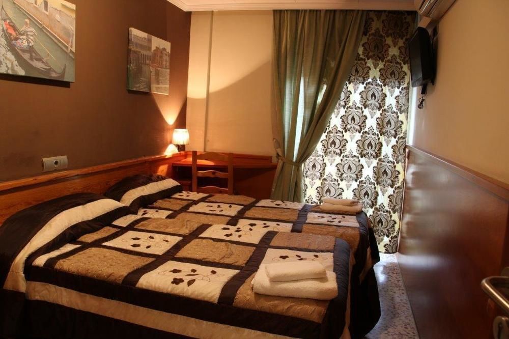 Hostal Fonda Galicia Кардедеу Экстерьер фото